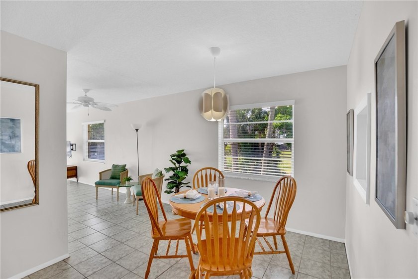 Popular B floor plan end unit in Vista Royale, a vibrant 55+ - photo 4