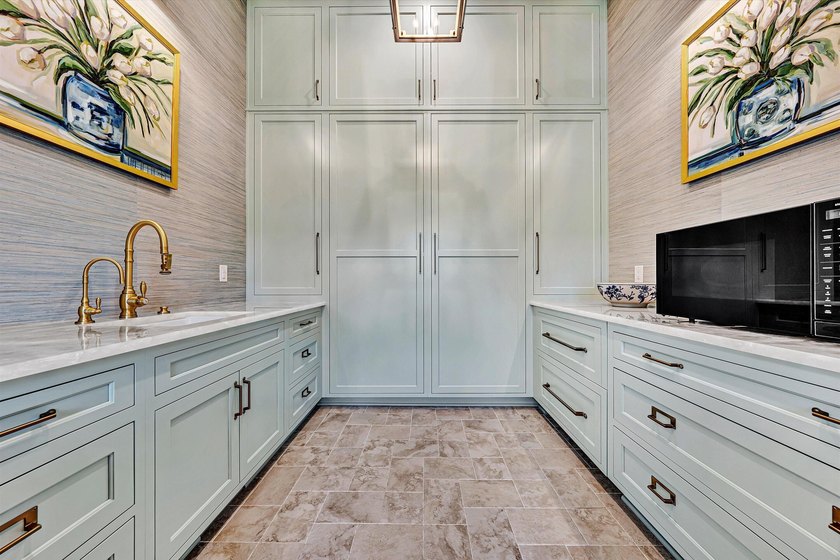 Designed without compromise and built as a true legacy property - photo 25