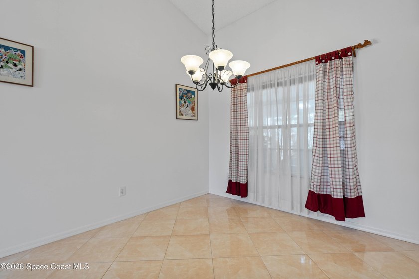 RARE find! This well-maintained 3/2/2 home sits on a half-acre - photo 29