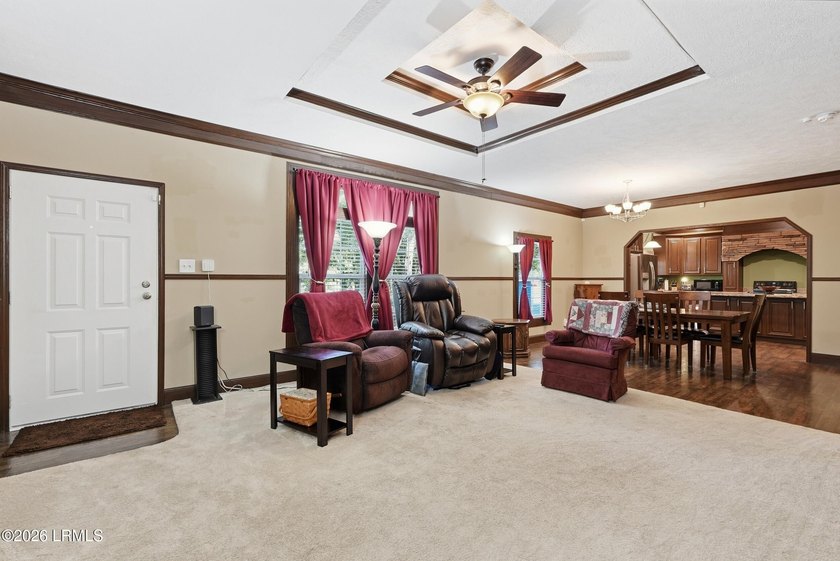 One of the most impeccably maintained and thoughtfully updated - photo 8