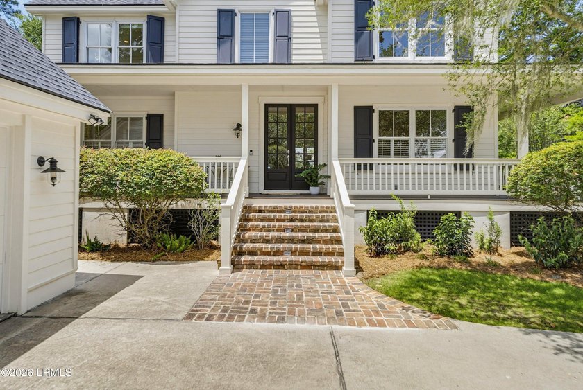 This exceptional Cat Island waterfront property captures the - photo 3