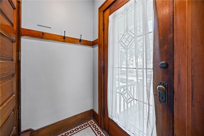 WELCOME to 24 Martinot Ave, where CLASSIC CHARM &amp; CHARACTER meet - photo 5