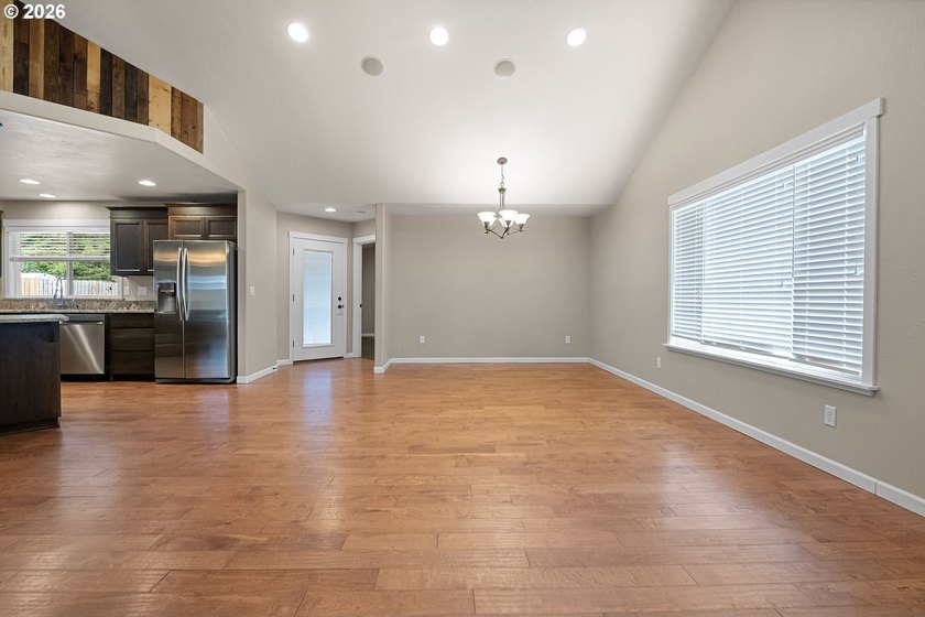 Well maintained and ready to move into. Great location near - photo 11