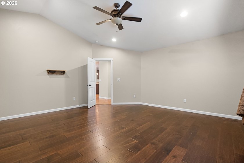 Well maintained and ready to move into. Great location near - photo 20