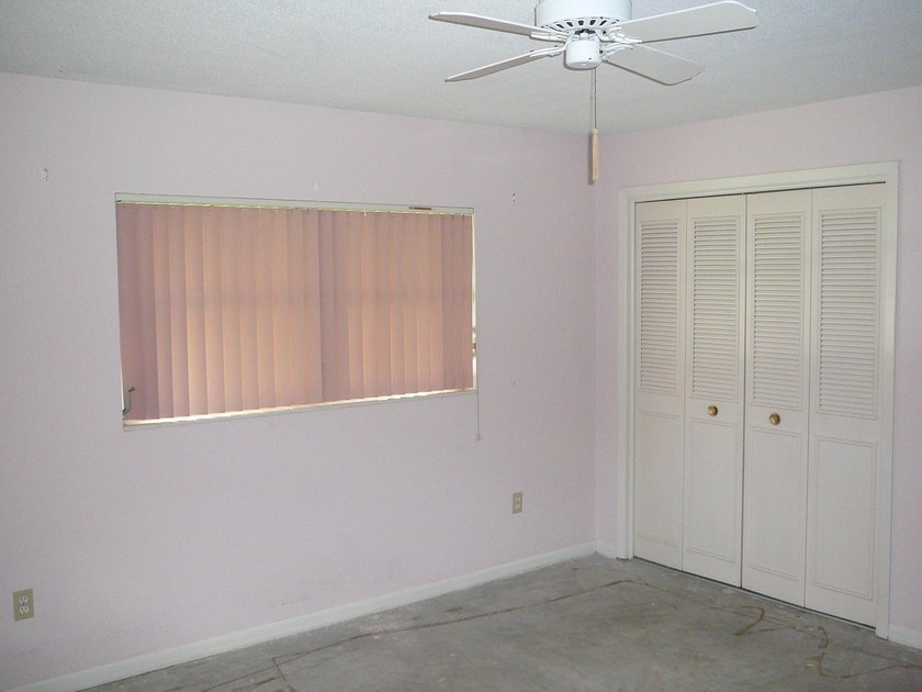 BEAUTIFUL 2/2 WITH CARPORT, CONCRETE BLOCK, NEW METAL ROOF AND - photo 24