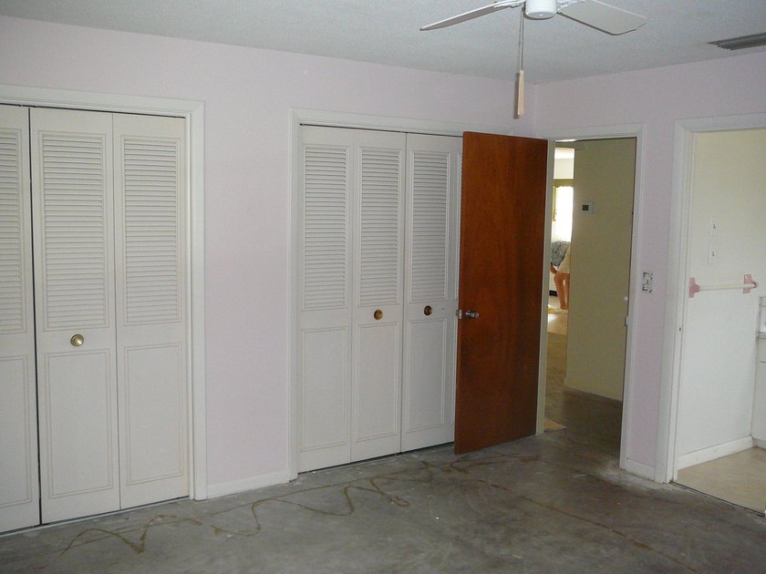 BEAUTIFUL 2/2 WITH CARPORT, CONCRETE BLOCK, NEW METAL ROOF AND - photo 25