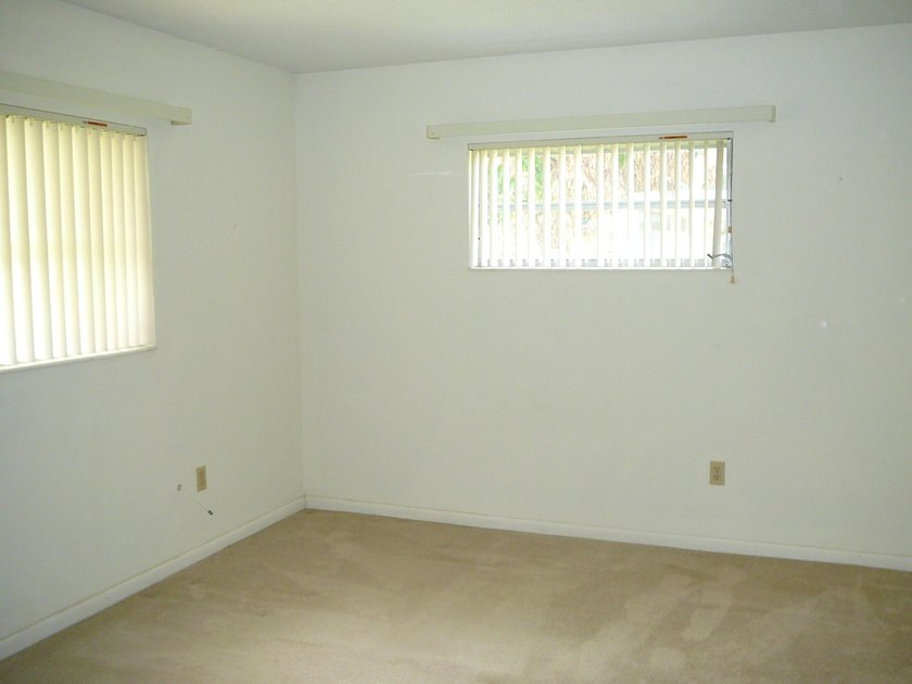 BEAUTIFUL 2/2 WITH CARPORT, CONCRETE BLOCK, NEW METAL ROOF AND - photo 30