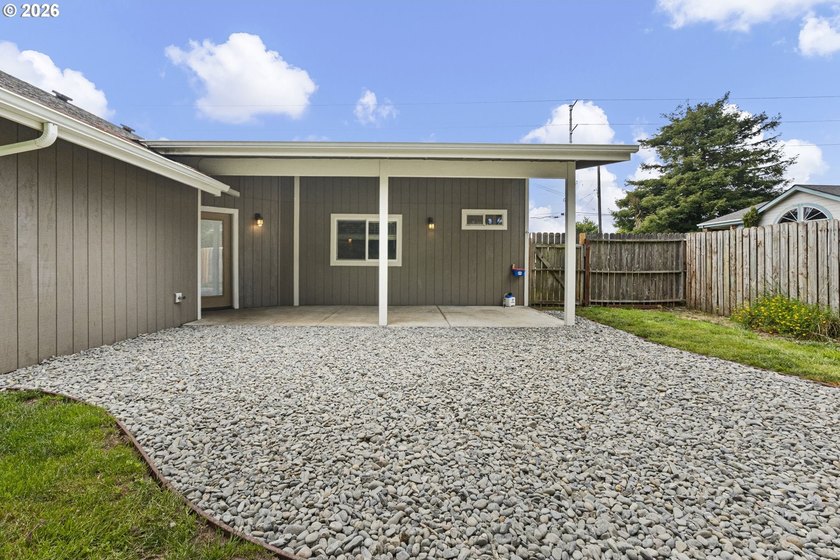 Well maintained and ready to move into. Great location near - photo 37