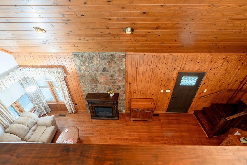 Heber Springs and Greers Ferry Lake awaits you! Located on the - photo 28