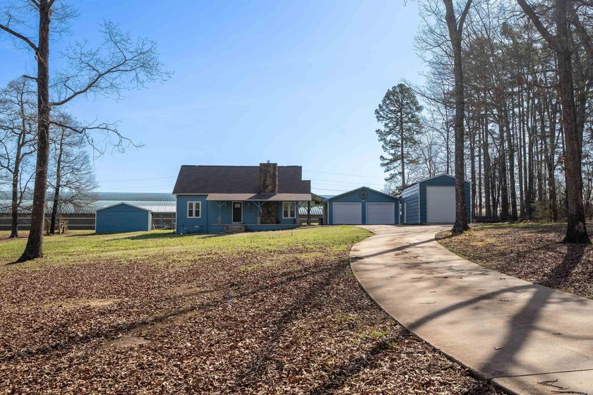 Heber Springs and Greers Ferry Lake awaits you! Located on the - photo 35