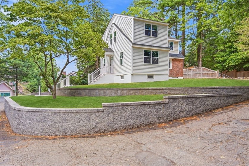 Welcome to this beautifully newly renovated lakeview home in one - photo 35