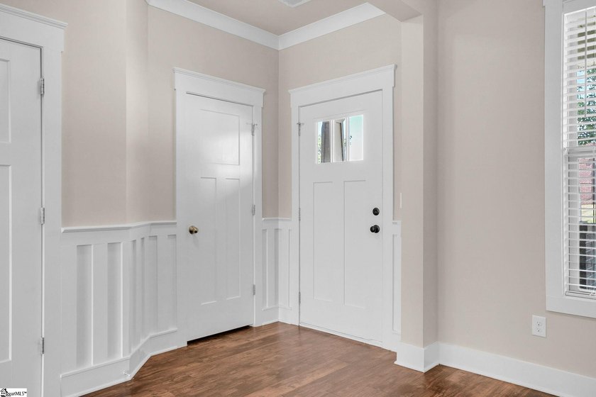 Move-in ready, low-maintenance townhome in the highly - photo 4