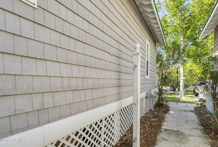 Welcome to your perfect Fripp Island getaway! This charming - photo 4
