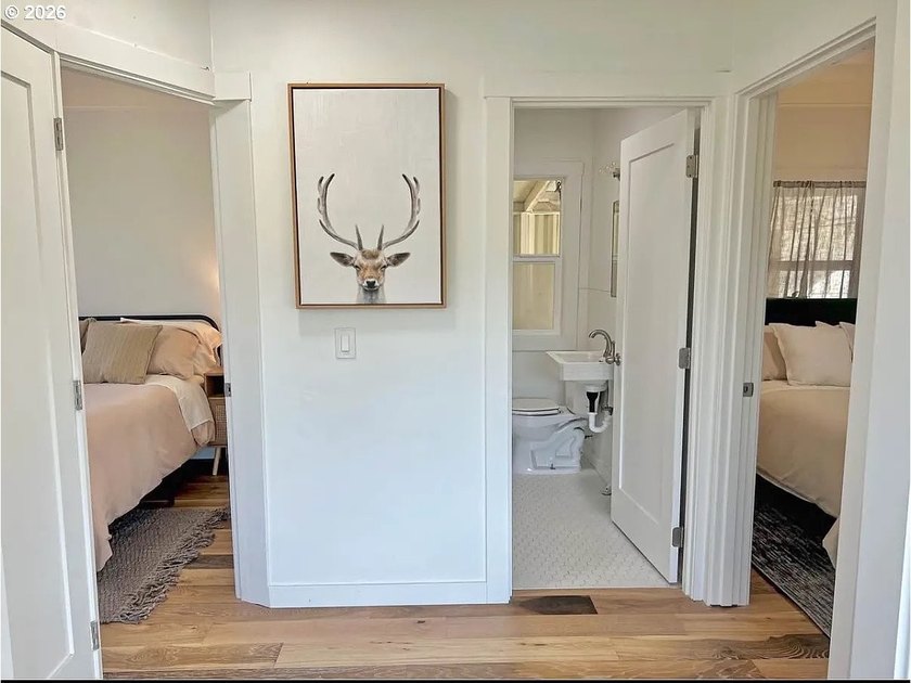 Perched above charming downtown Nehalem, this remodeled coastal - photo 9