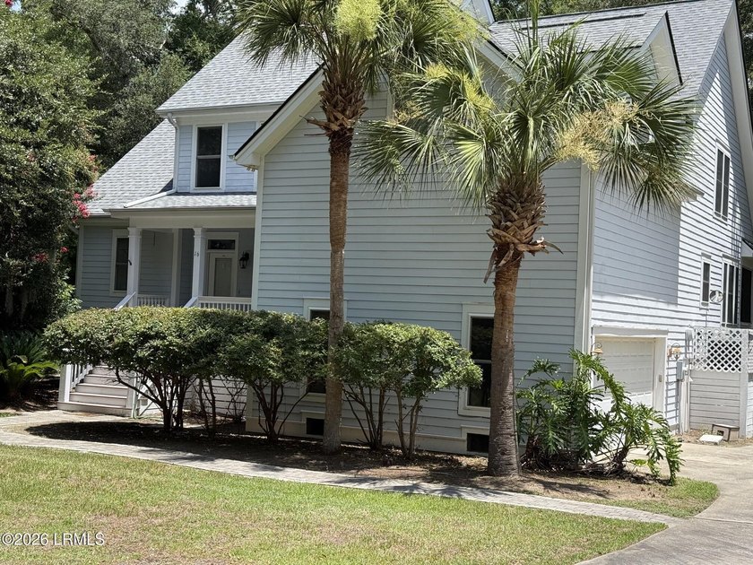 Located in the golf and water community of Pleasant Point, this - photo 2