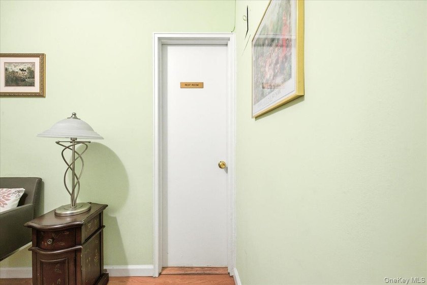 Position your practice in the heart of Forest Hills with this - photo 15