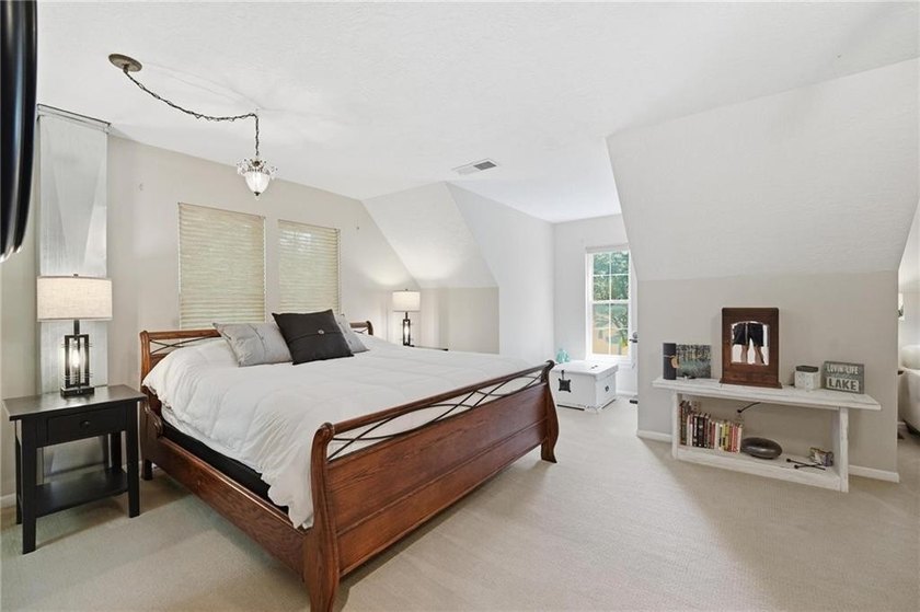 Welcome to your private retreat in the highly desirable Linn - photo 43
