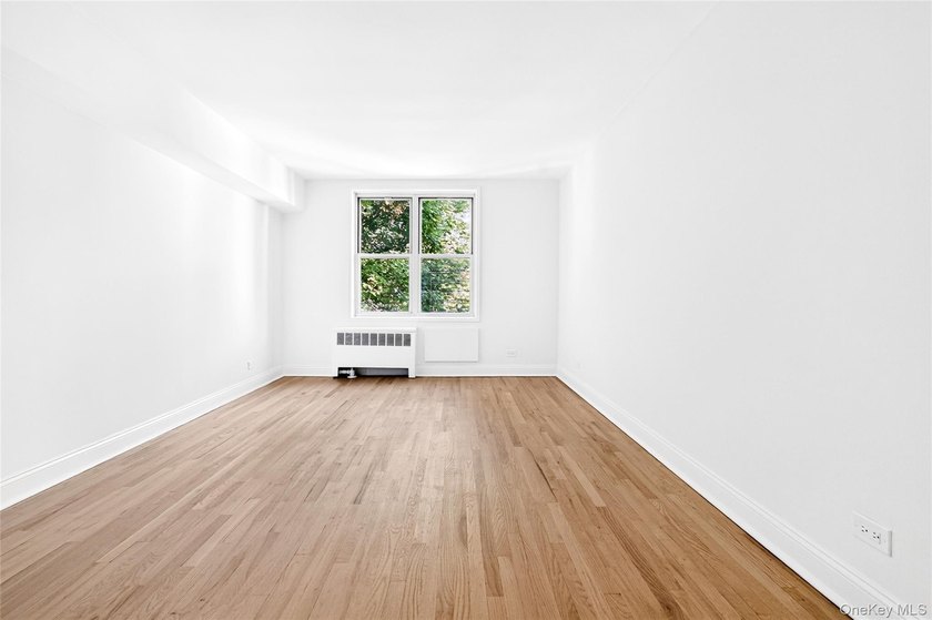 *SPONSOR SALE* NO BOARD APPROVAL! Welcome to the fully renovated - photo 14