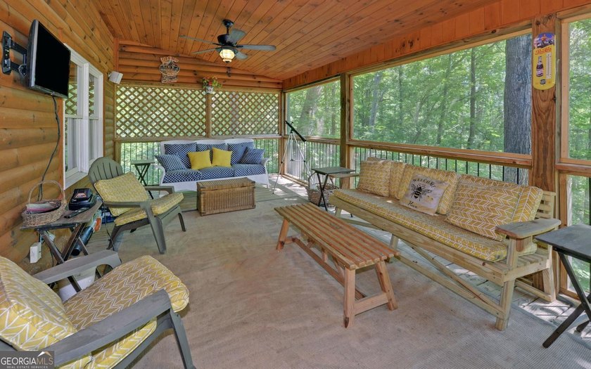 79 Clarimonte Pt offers the perfect combination of lake living - photo 23