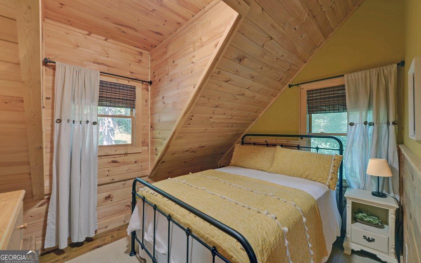 79 Clarimonte Pt offers the perfect combination of lake living - photo 24