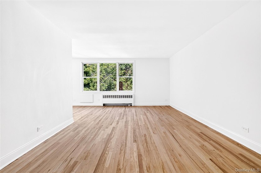 *SPONSOR SALE* NO BOARD APPROVAL! Welcome to the fully renovated - photo 26