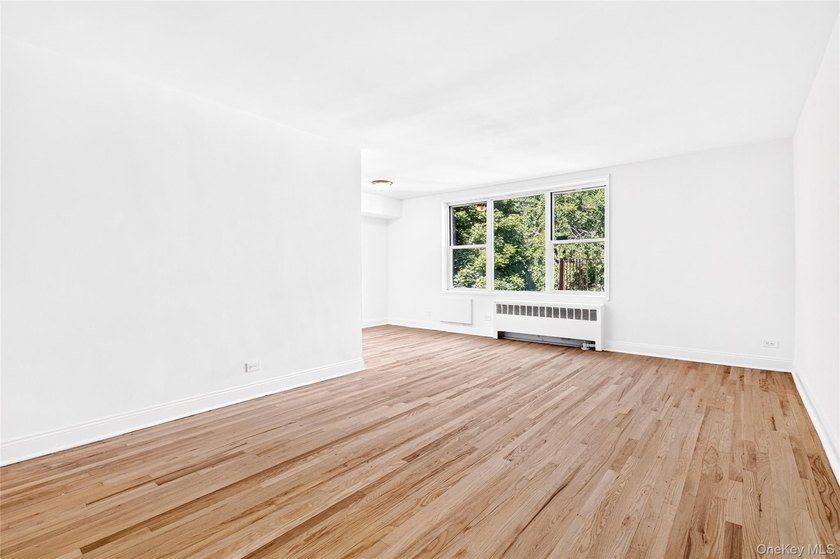 *SPONSOR SALE* NO BOARD APPROVAL! Welcome to the fully renovated - photo 28