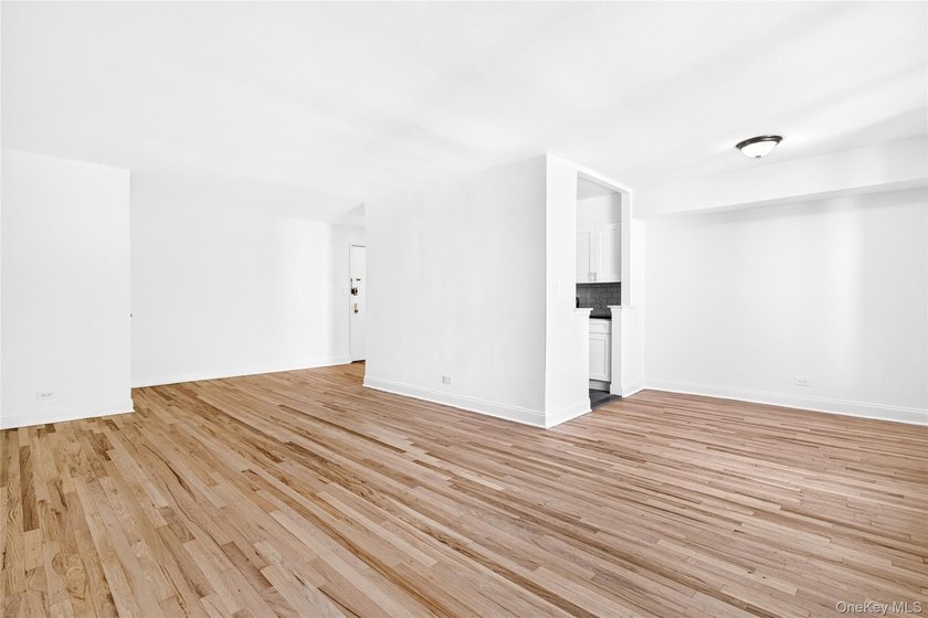 *SPONSOR SALE* NO BOARD APPROVAL! Welcome to the fully renovated - photo 29