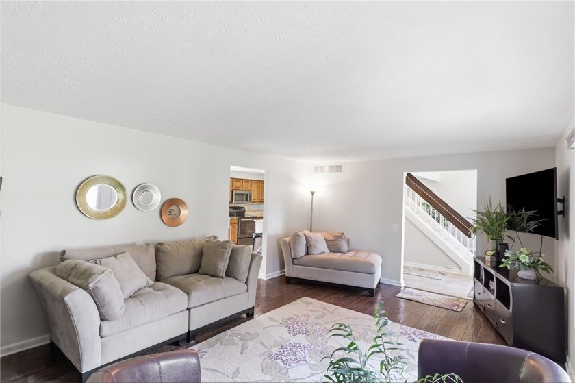 Welcome to 176 Wood Run in Rochester, NY 14612! Proudly offered - photo 9