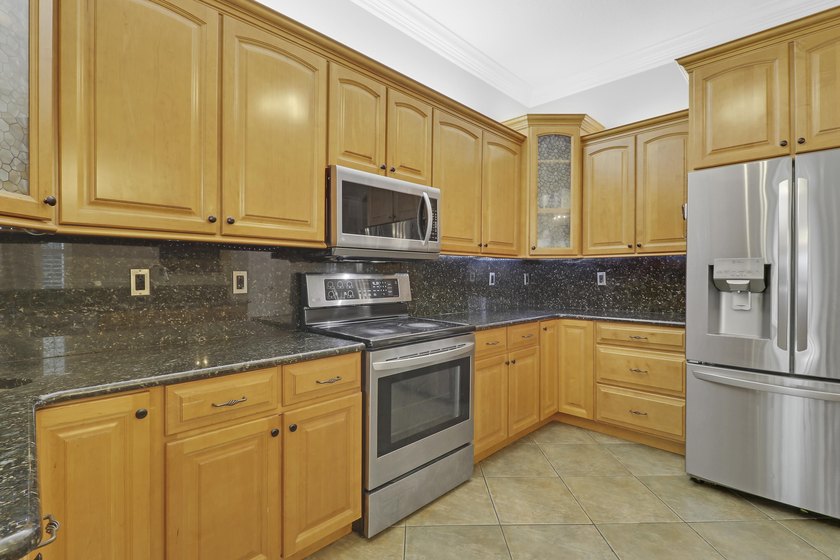 Welcome to 4225 SW Ragen Street - a beautifully updated - photo 16