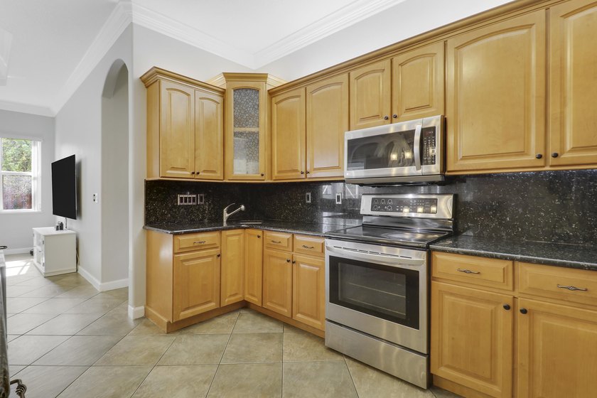 Welcome to 4225 SW Ragen Street - a beautifully updated - photo 18