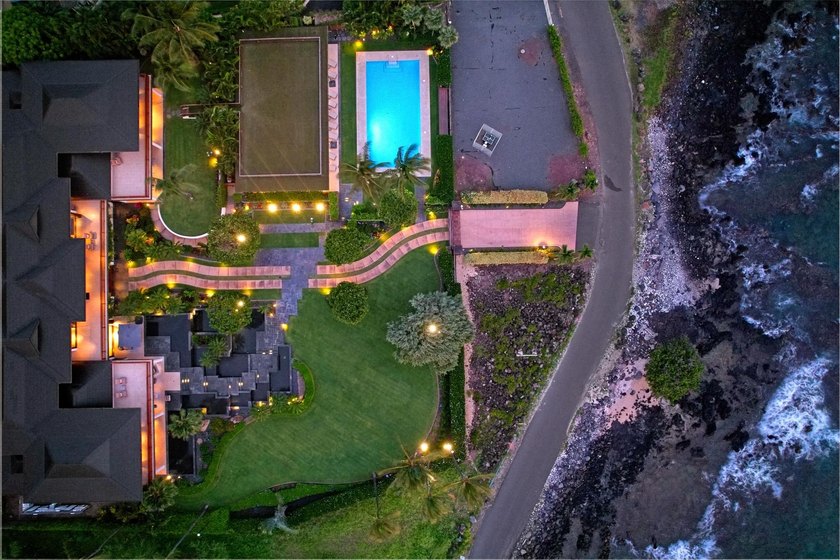 THE ULTIMATE MAUI DREAM . .The most sophisticated are no longer - photo 29