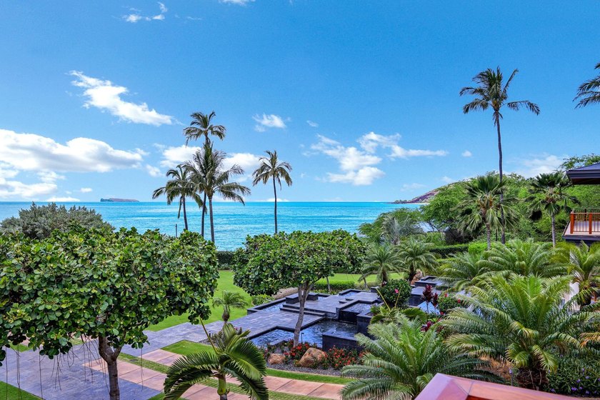 THE ULTIMATE MAUI DREAM . .The most sophisticated are no longer - photo 33