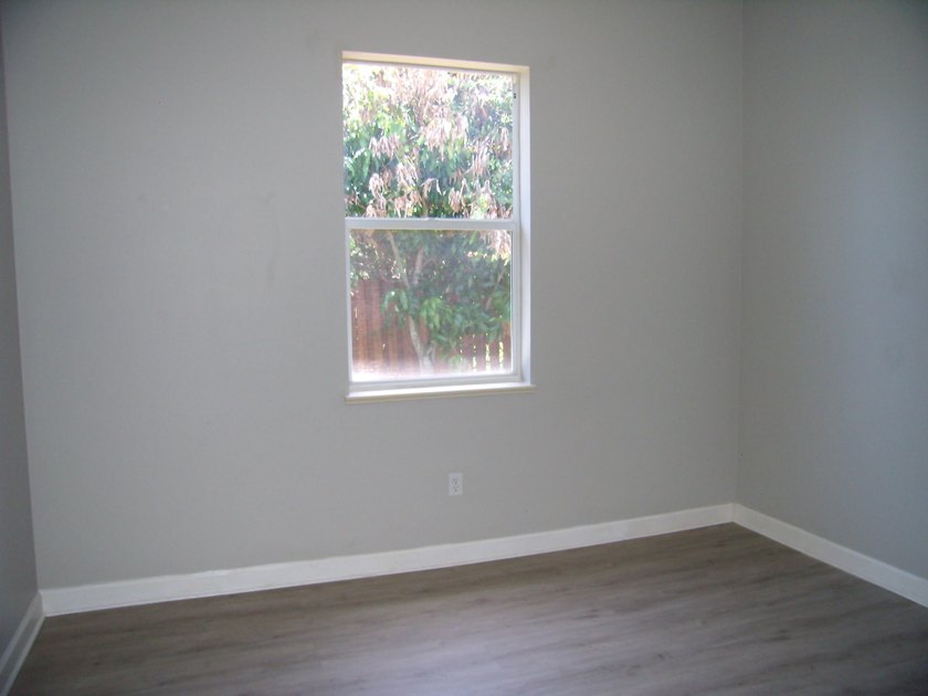 Welcome to 4225 SW Ragen Street - a beautifully updated - photo 34