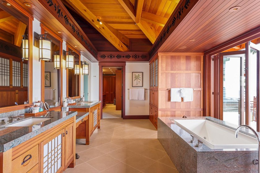 THE ULTIMATE MAUI DREAM . .The most sophisticated are no longer - photo 43