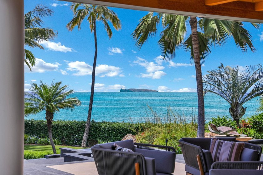 THE ULTIMATE MAUI DREAM . .The most sophisticated are no longer - photo 46