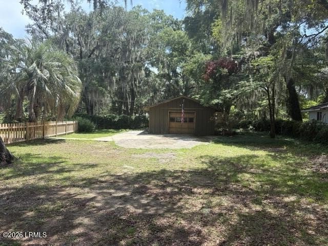Excellent opportunity to build your dream home on this highly - photo 4
