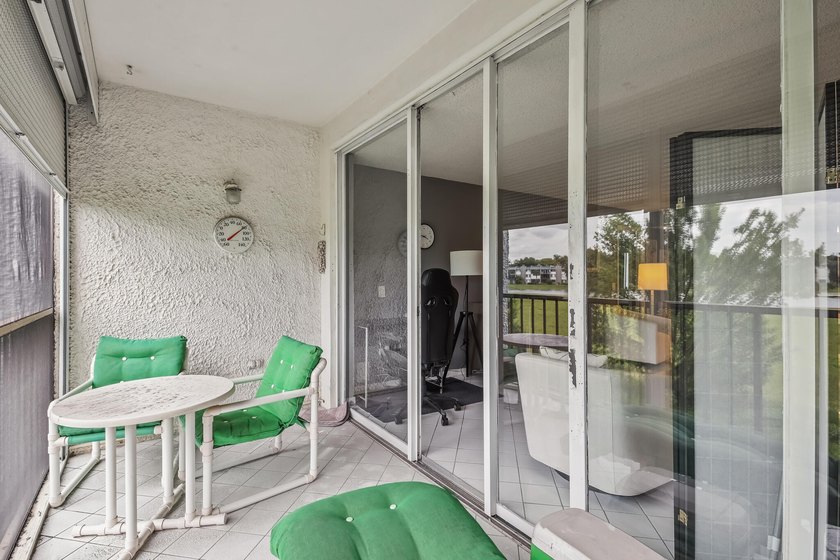Well-maintained and furnished 1-bedroom condo featuring a - photo 18