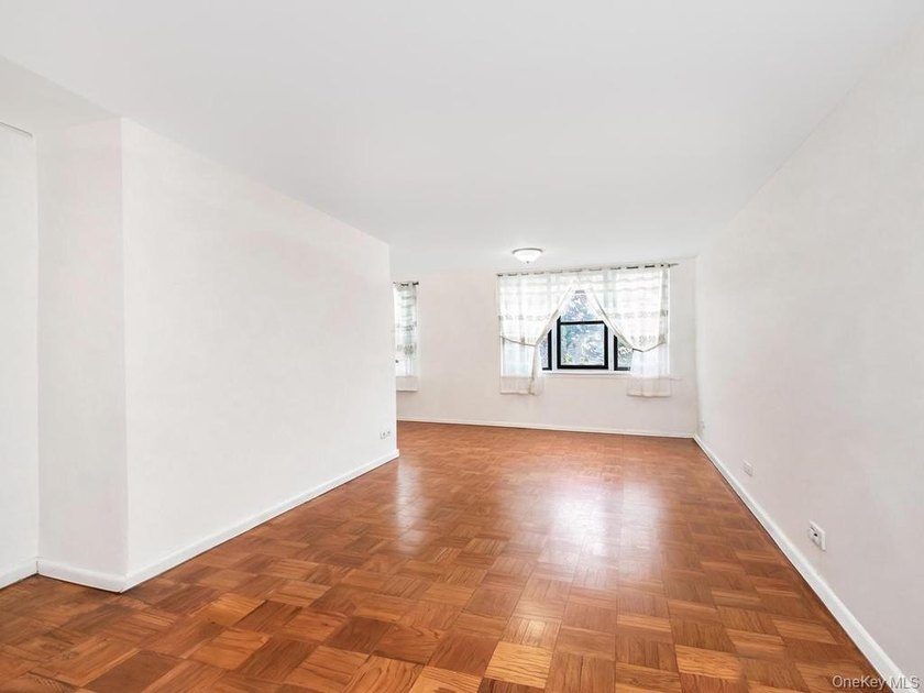 Welcome to 1874 Pelham Parkway S #2P. Great Opportunity to own - photo 5