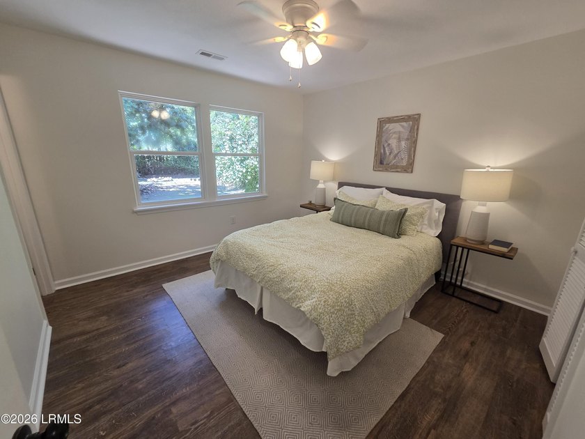 This move-in-ready 3-bed, 2-bath Beaufort home offers - photo 6