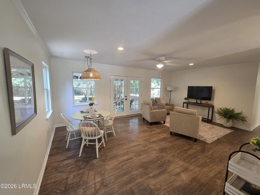 This move-in-ready 3-bed, 2-bath Beaufort home offers - photo 10