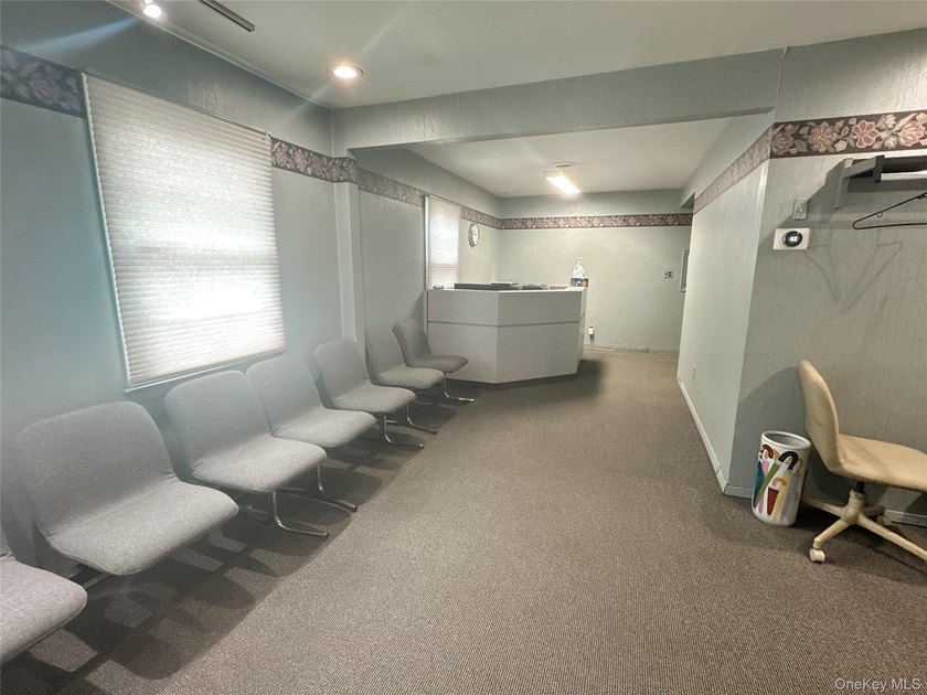 Exceptional opportunity in the heart of Bayside! Situated on a - photo 9