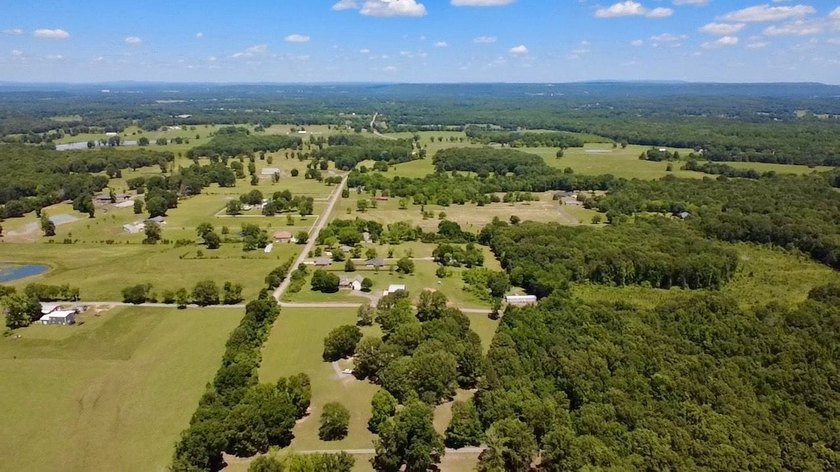 Welcome to your private slice of the Arkansas River Valley-this - photo 29