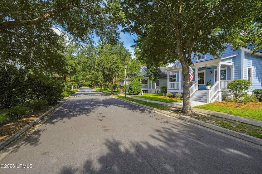 The perfect cottage in Old Shell Point! Full of Lowcountry charm - photo 3