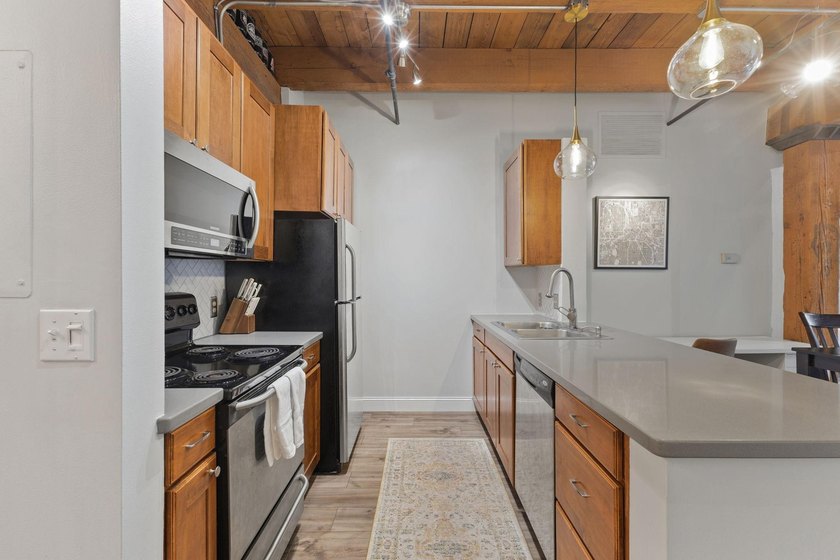 Experience the perfect blend of historic character and modern - photo 6