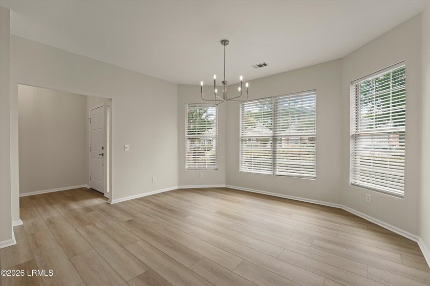 Stunning, fully-renovated Lilac 2 Bed 2 Bath Flex room, Carolina - photo 6