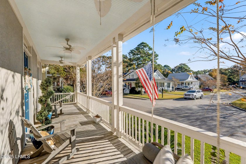 Located in the beautifully established neighborhood of Battery - photo 4