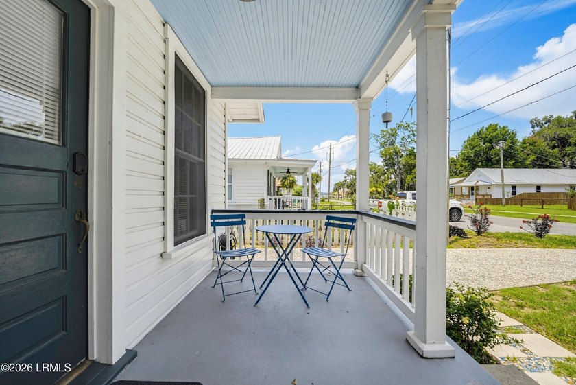 SHORT TERM RENTAL IN PORT ROYAL! Turnkey investment with a - photo 4