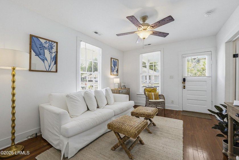 SHORT TERM RENTAL IN PORT ROYAL! Turnkey investment with a - photo 8