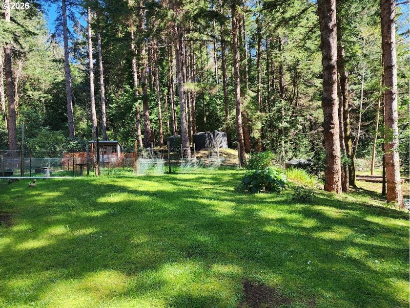 Tucked away on a private road in a charming coastal Oregon town - photo 30