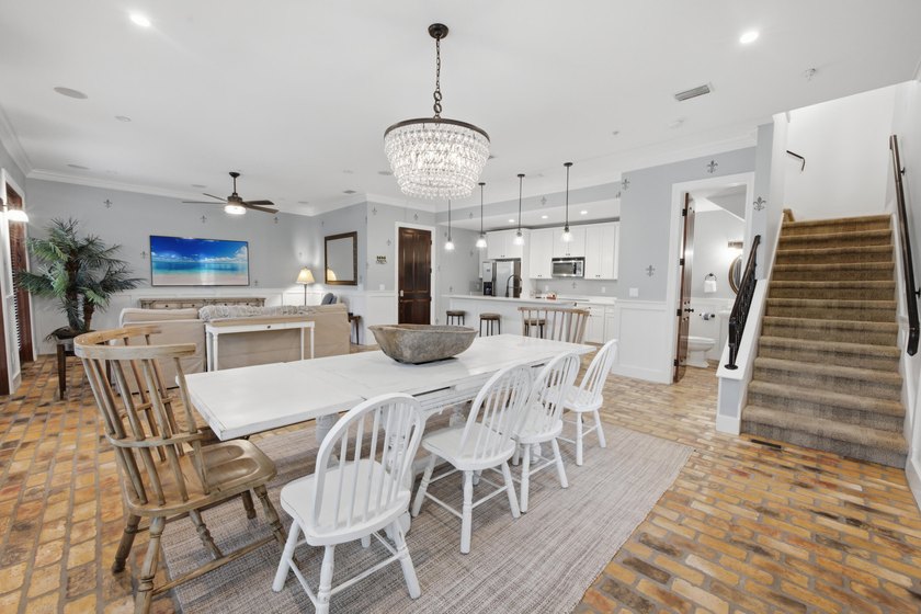 PRICED TO SELL!!! Welcome to this quintessential Baytowne Wharf - photo 9